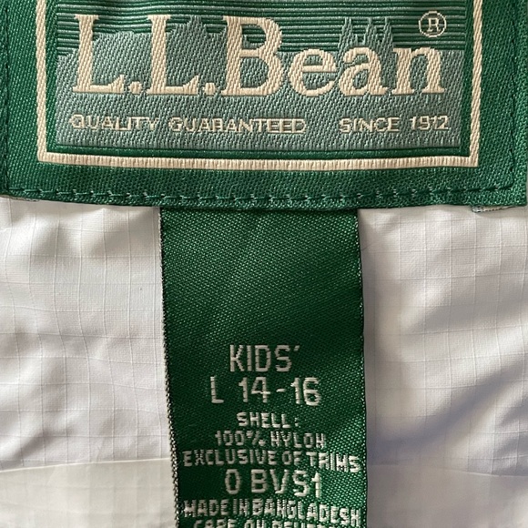 L.L. Bean - Kids- Rain /Wind Jacket-                 Large 14/16 - Picture 6 of 6